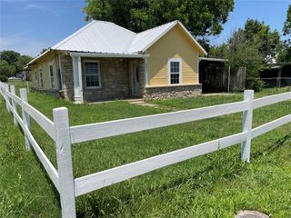 500 Peyton Street, Baird, TX 79504