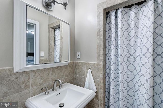 2108 48TH ST NW, Washington, DC 20007