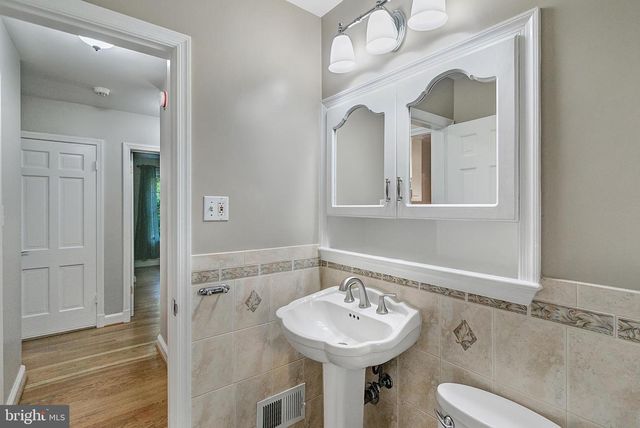2108 48TH ST NW, Washington, DC 20007
