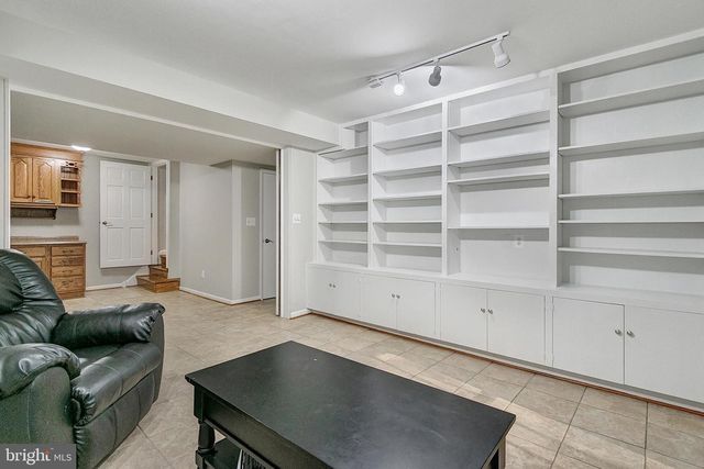 2108 48TH ST NW, Washington, DC 20007