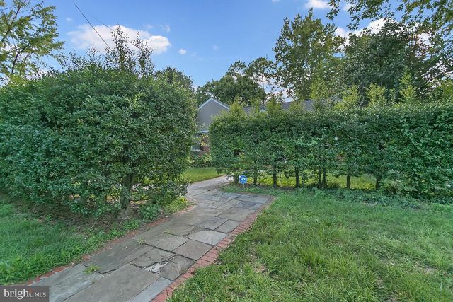 2108 48TH ST NW, Washington, DC 20007