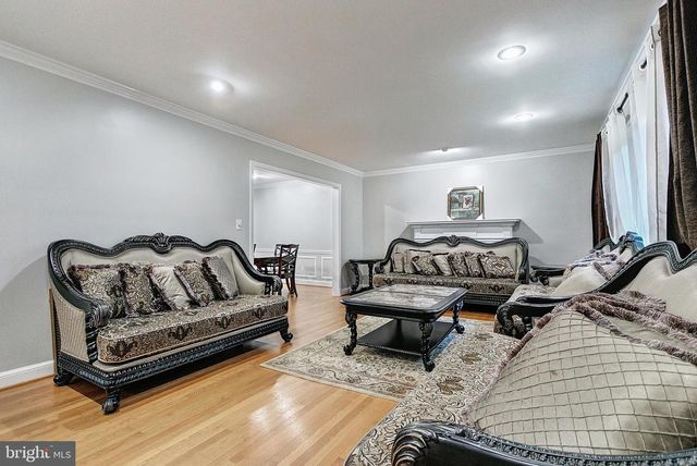 2108 48TH ST NW, Washington, DC 20007