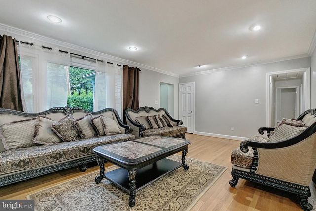 2108 48TH ST NW, Washington, DC 20007