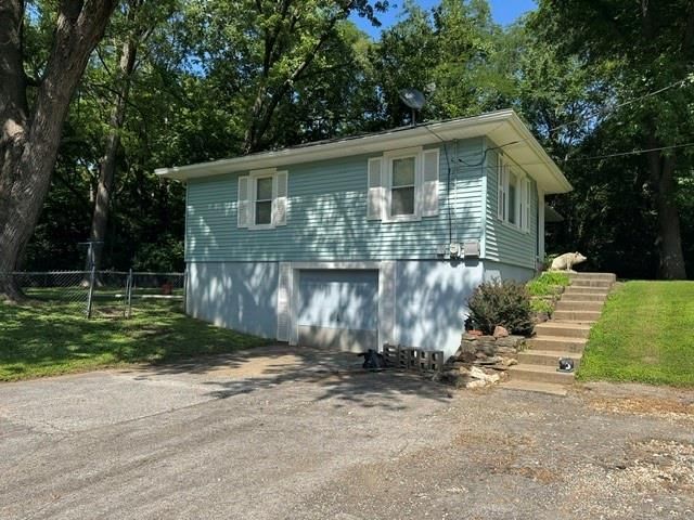 732 Santa Fe Street, Leavenworth, KS 66048