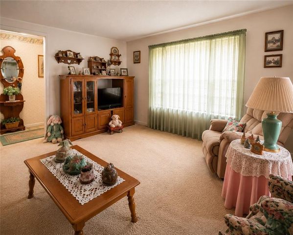 732 Santa Fe Street, Leavenworth, KS 66048