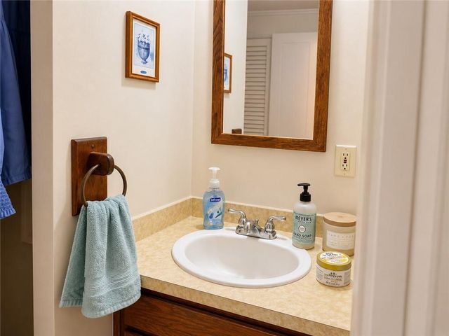 732 Santa Fe Street, Leavenworth, KS 66048