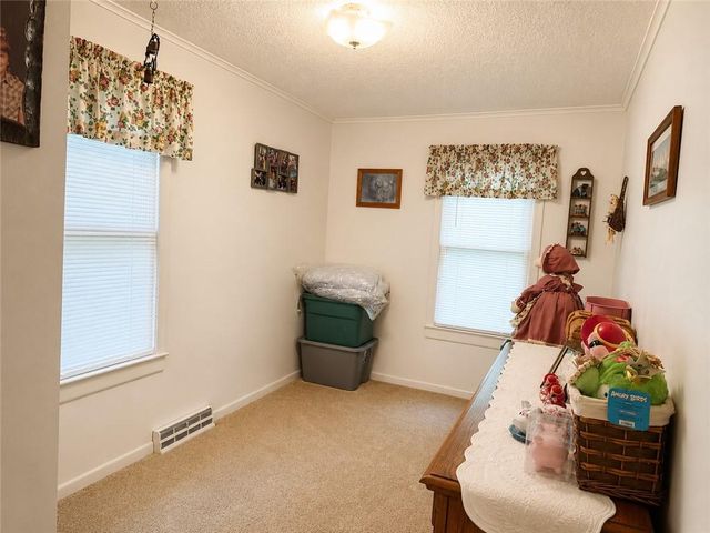 732 Santa Fe Street, Leavenworth, KS 66048