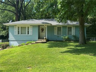 732 Santa Fe Street, Leavenworth, KS 66048