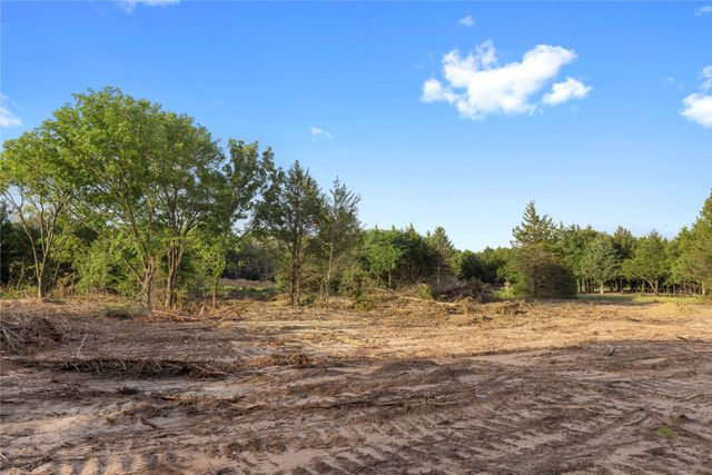 8016 E US HWY 82, Gainesville, TX 76240