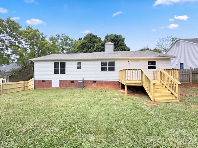 8822 Hunter Green Lane, Charlotte, NC 28227