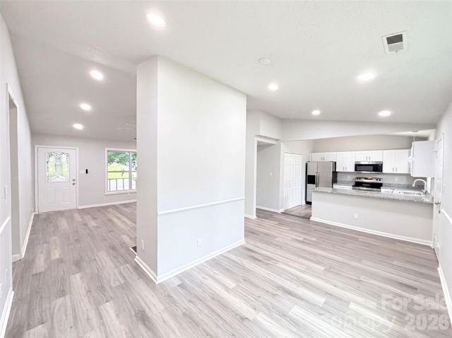 8822 Hunter Green Lane, Charlotte, NC 28227