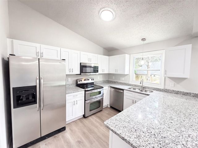 8822 Hunter Green Lane, Charlotte, NC 28227