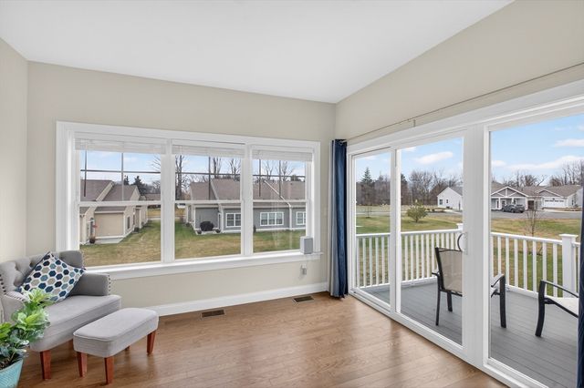 10 Logans Run 10, Millbury, MA 01527