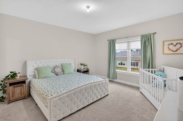 10 Logans Run 10, Millbury, MA 01527