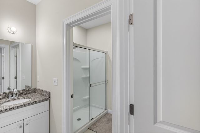 10 Logans Run 10, Millbury, MA 01527