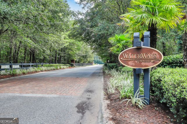 99 Small Pine Lane, Richmond Hill, GA 31324