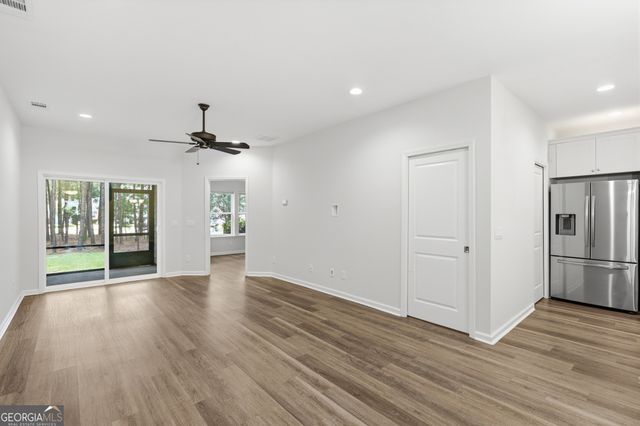 99 Small Pine Lane, Richmond Hill, GA 31324