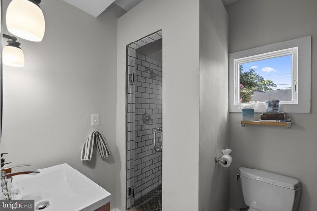 140 S 29TH ST, Purcellville, VA 20132