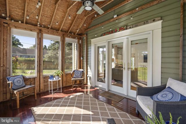140 S 29TH ST, Purcellville, VA 20132