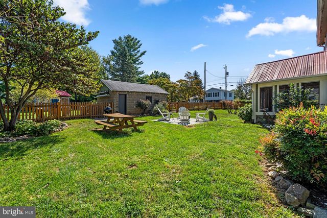 140 S 29TH ST, Purcellville, VA 20132
