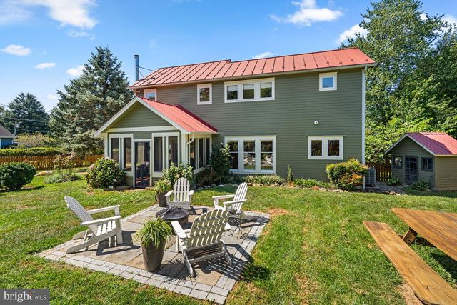 140 S 29TH ST, Purcellville, VA 20132