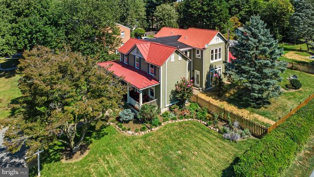 140 S 29TH ST, Purcellville, VA 20132