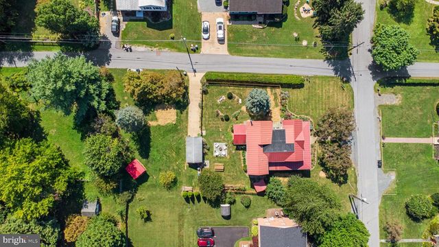 140 S 29TH ST, Purcellville, VA 20132