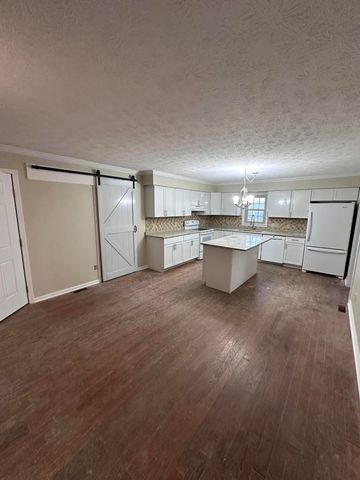 1016 Fairway Drive, Georgetown, KY 40324