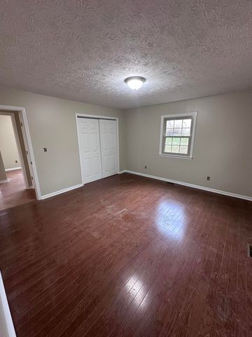 1016 Fairway Drive, Georgetown, KY 40324