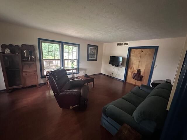 1016 Fairway Drive, Georgetown, KY 40324
