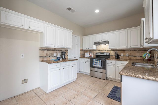 3047 Carlisle Street, La Porte, TX 77571