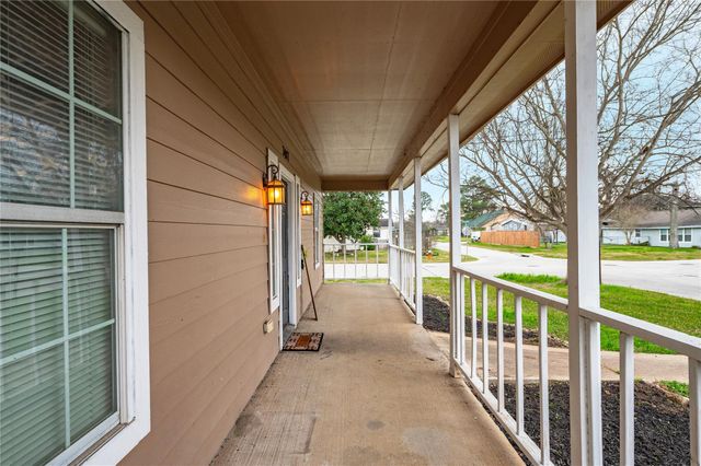 3047 Carlisle Street, La Porte, TX 77571