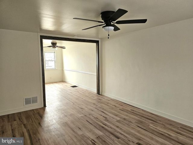 2512 N HEALD ST, Wilmington, DE 19802