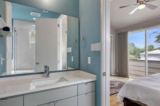 613 W Annie ST A, Austin, TX 78704