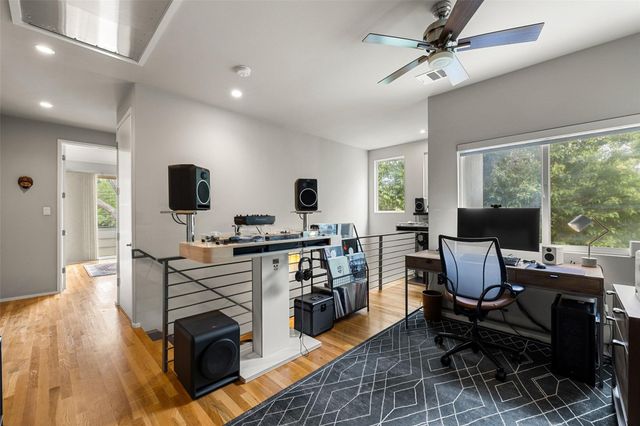 613 W Annie ST A, Austin, TX 78704