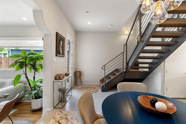 613 W Annie ST A, Austin, TX 78704