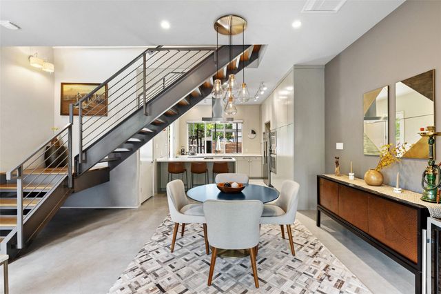 613 W Annie ST A, Austin, TX 78704
