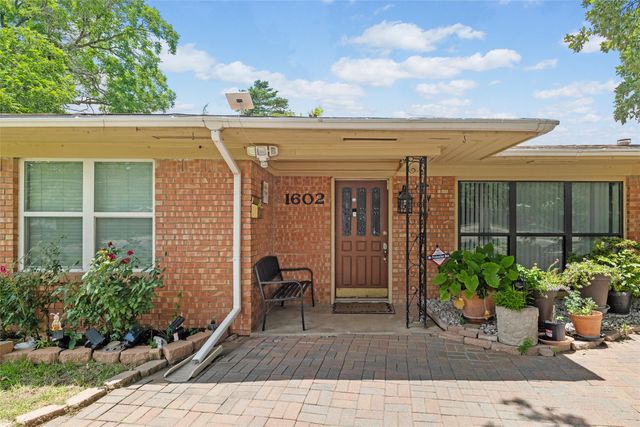 1602 W 6th Street, Irving, TX 75060