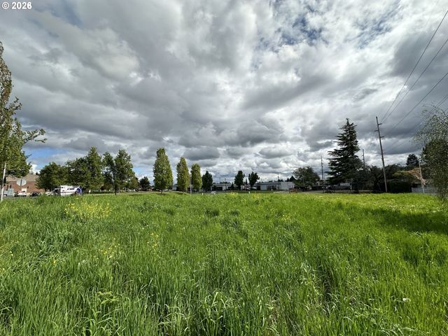 11720 Ne CRESTWOOD Dr, Vancouver, WA 98684