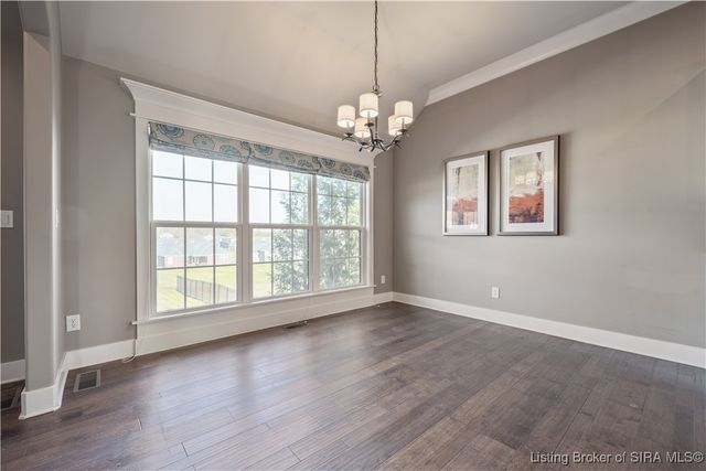 4024 Glenwood Way, Sellersburg, IN 47172