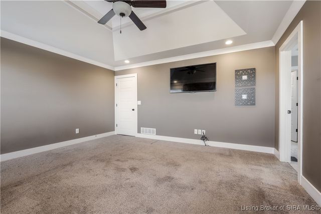 4024 Glenwood Way, Sellersburg, IN 47172