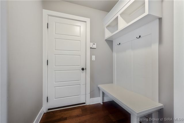 4024 Glenwood Way, Sellersburg, IN 47172