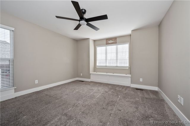 4024 Glenwood Way, Sellersburg, IN 47172