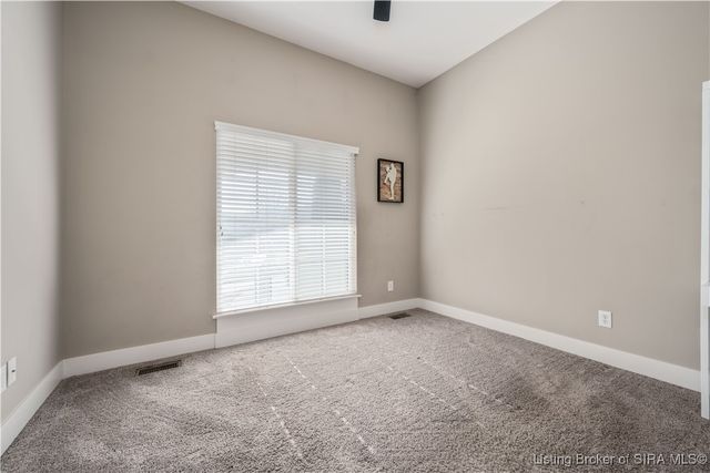 4024 Glenwood Way, Sellersburg, IN 47172