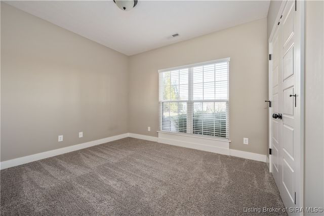 4024 Glenwood Way, Sellersburg, IN 47172