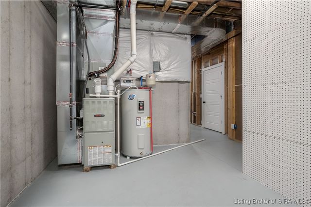 4024 Glenwood Way, Sellersburg, IN 47172