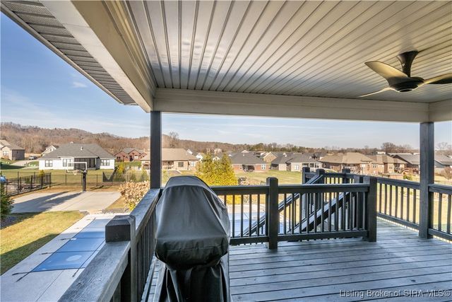 4024 Glenwood Way, Sellersburg, IN 47172