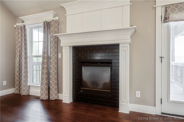 4024 Glenwood Way, Sellersburg, IN 47172