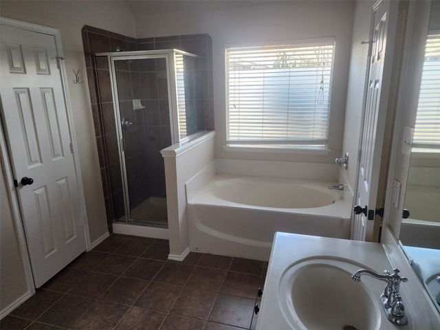 5414 Old Blush Drive, Midlothian, TX 76065