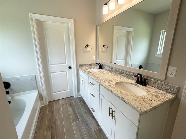 3315 FAIRWOOD Lane, Lake Charles, LA 70607